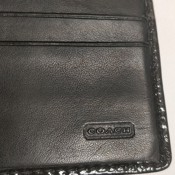 Coach wallet black and tan with silver detail - Picture 8 of 10